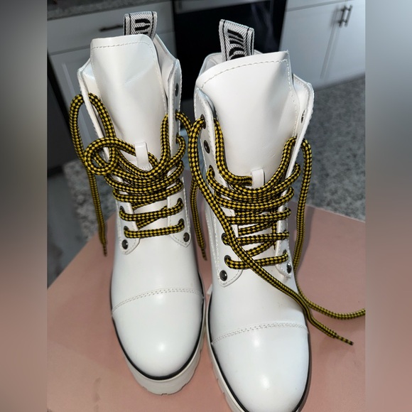 Miu Miu White Leather Combat Boots - Size 39 - Picture 2 of 6